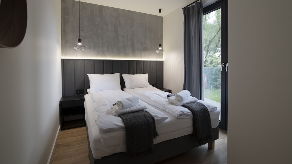 Apartment (B 10) photo 2