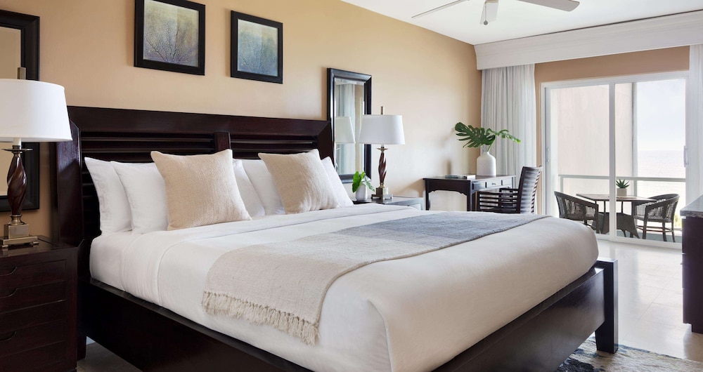 Suite, 1 Bedroom, Ocean View (Caribbean Concierge Suite)