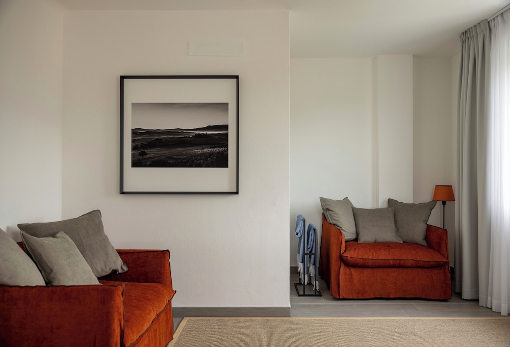 Luxury Suite photo 3