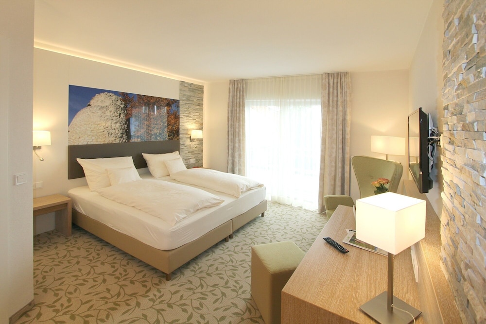 Comfort Double Room, Accessible, Ensuite - Photo 1