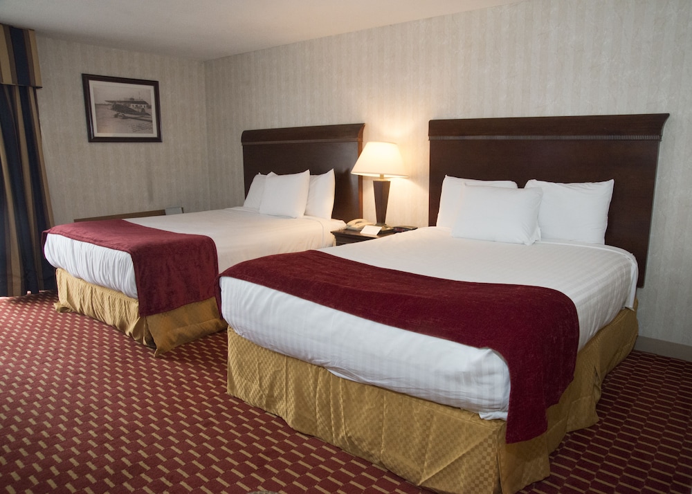 Standard Room, 2 Queen Beds, Non Smoking - Photo 1