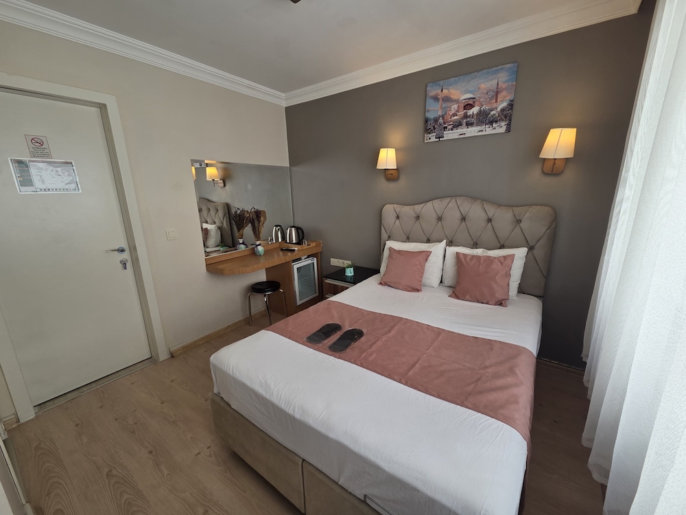 Standard Room photo 1