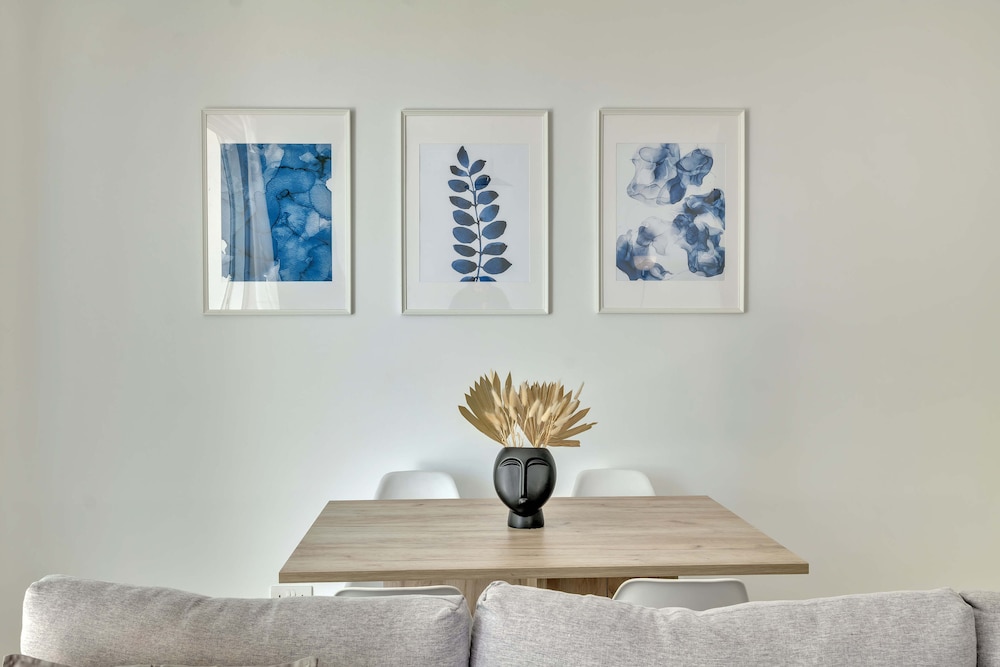 Luxury Apartment photo 3