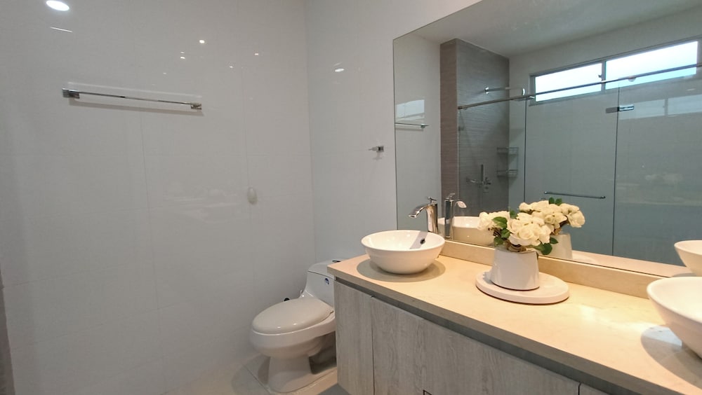Luxury Suite photo 2
