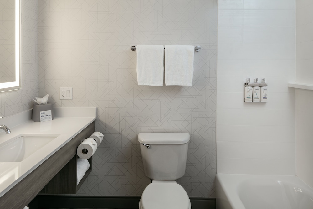 Superior Room, Non Smoking - Photo 4