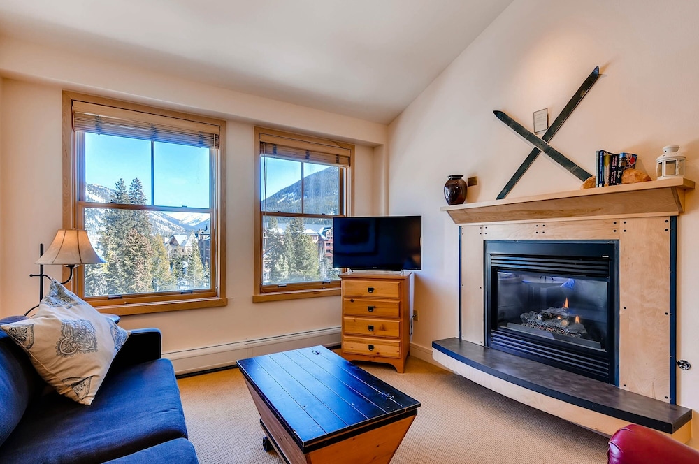 Condo, 1 Bedroom