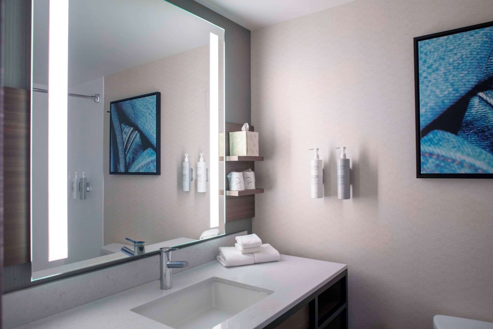 Suite, 2 Queen Beds, Accessible (Hearing) - Photo 5