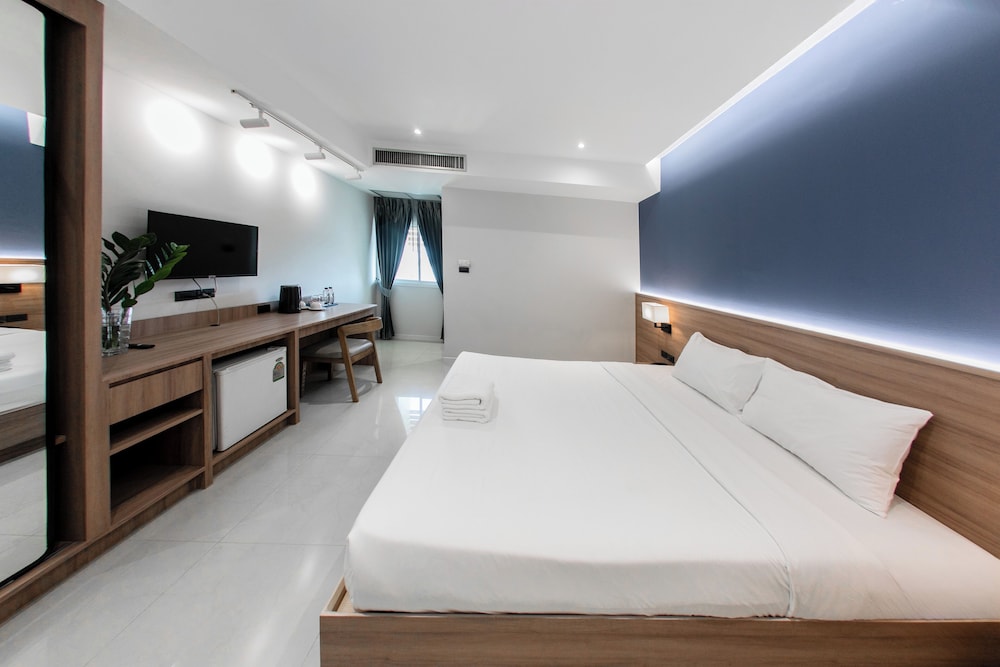Superior King Room - Photo 4