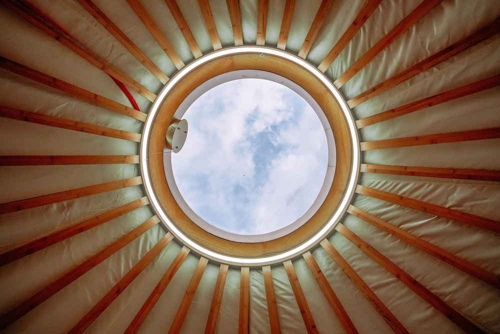 Yurt 1 photo 2