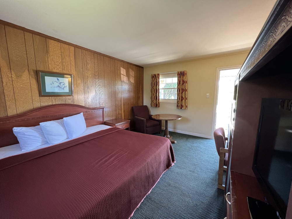 King Room, Non-Smoking photo 2