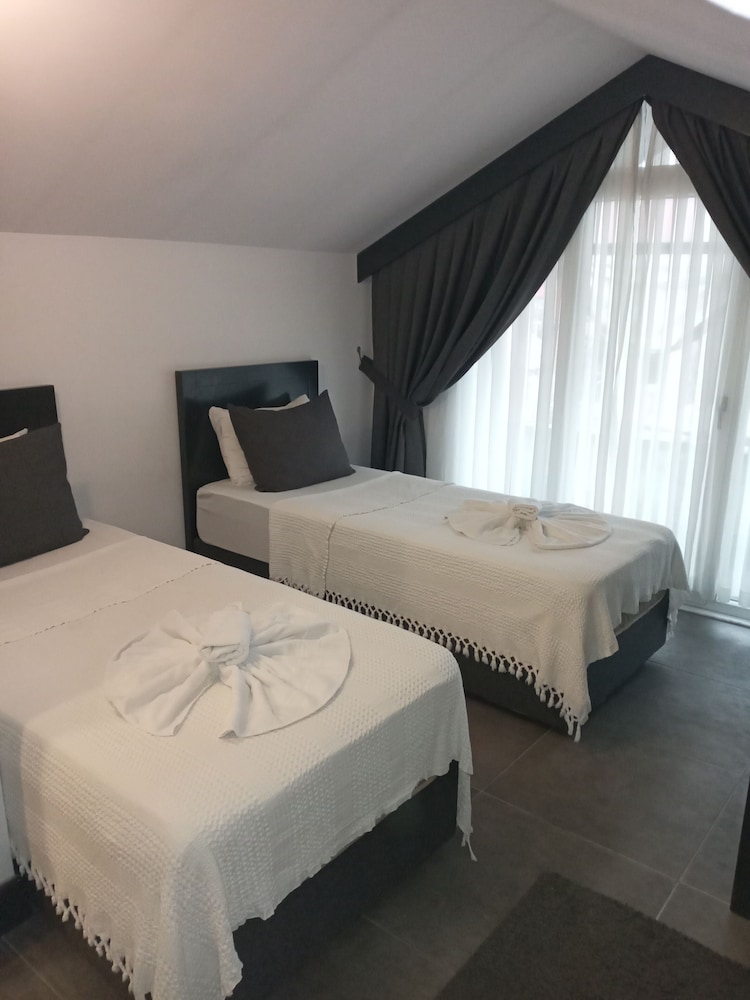 Deluxe Double Room, Balcony photo 2