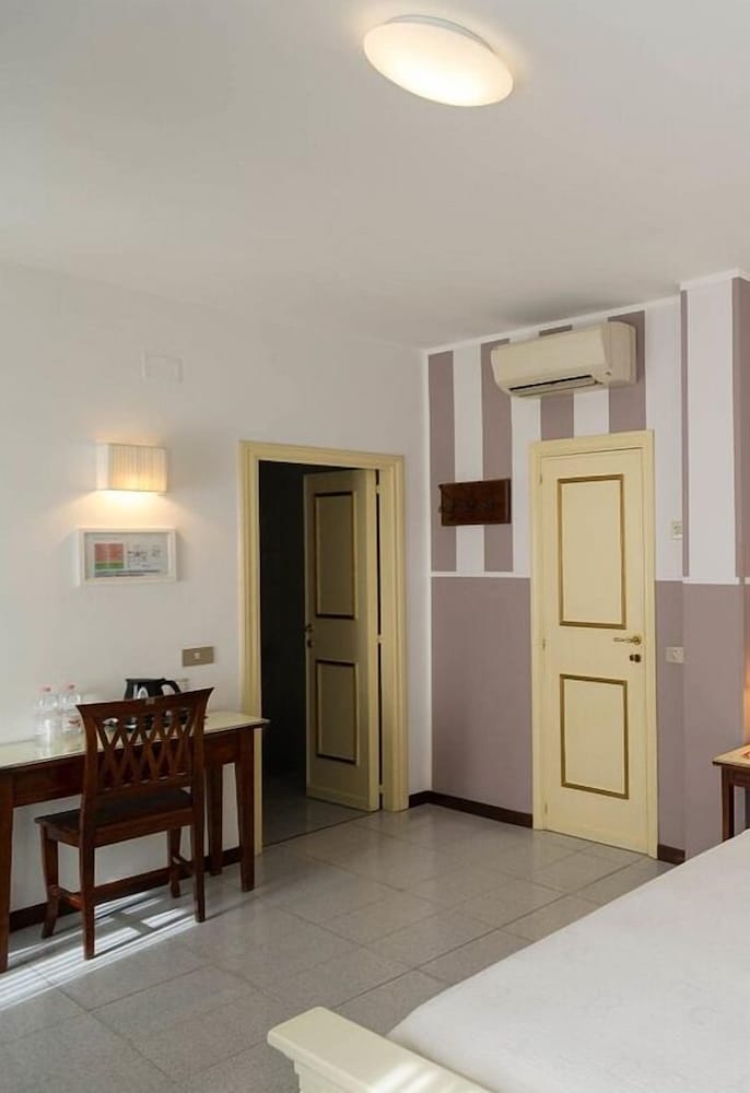 Traditional Double Room photo 3
