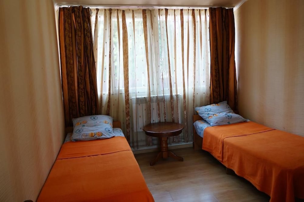 Standard Twin Room photo 2