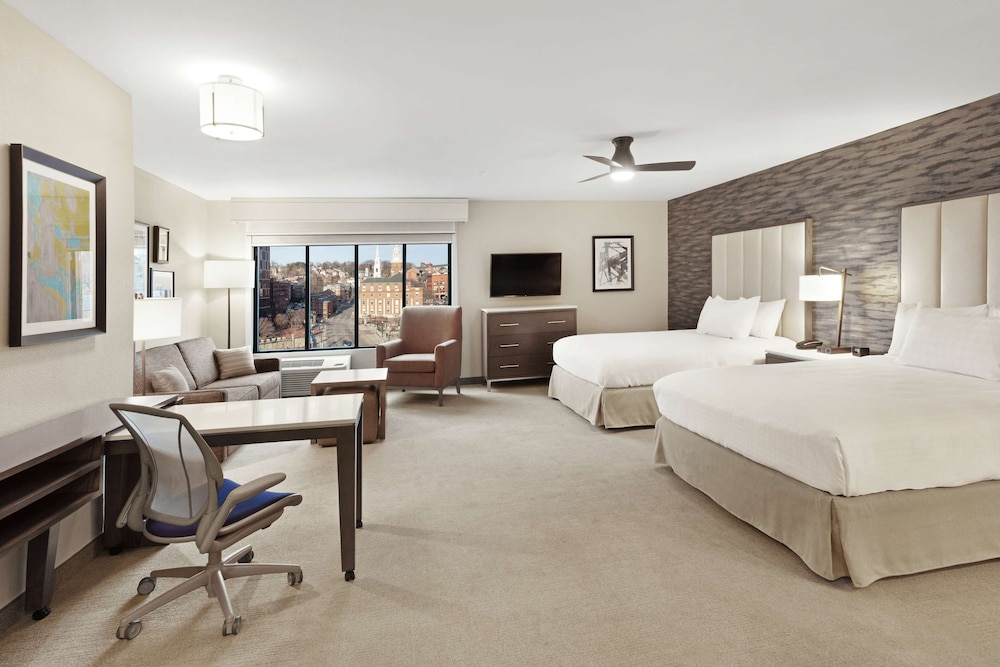 Studio, 2 Queen Beds, Accessible, River View (Bathtub) - Photo 1