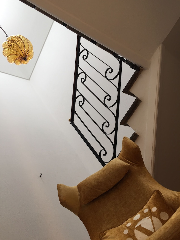Deluxe Loft, City View - Photo 9