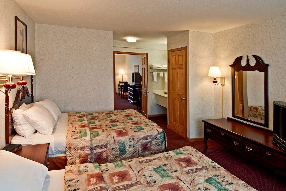 Suite, 2 Queen Beds, Non Smoking photo 1
