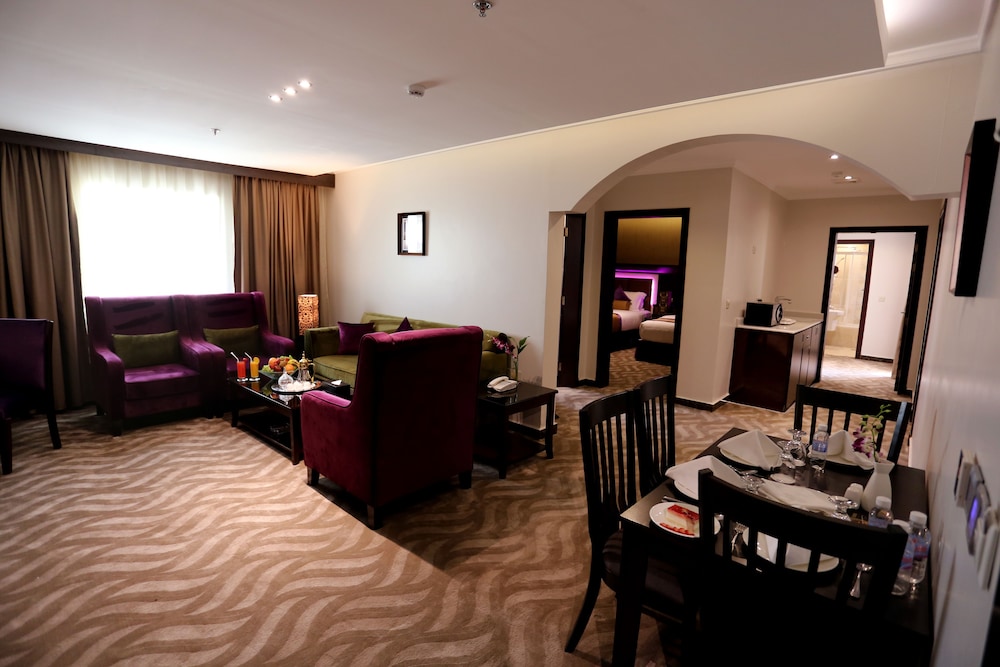 Diplomat Suite