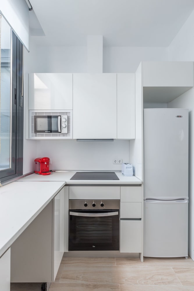 Apartment, Ground Floor - Photo 11