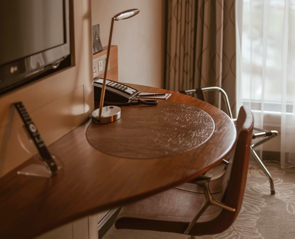 Executive Room, 1 Queen Bed, Club Lounge Access - Photo 8