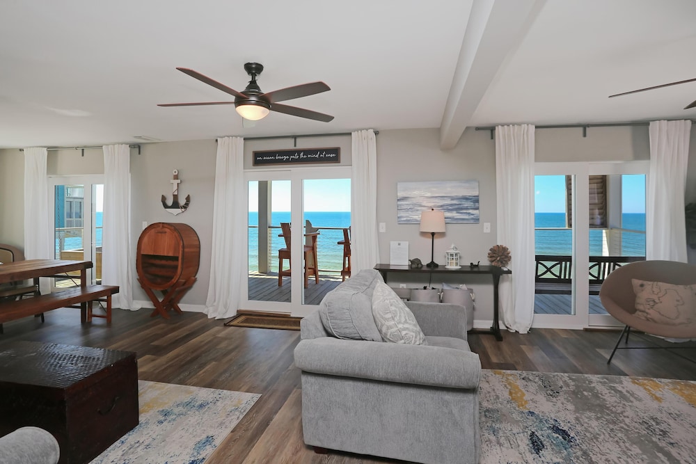 House, Multiple Beds (Dolphin Watch) photo 3