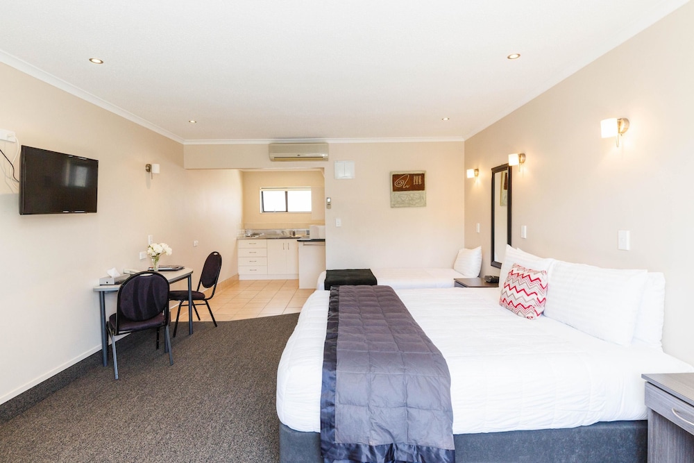 Executive Studio with Spa
