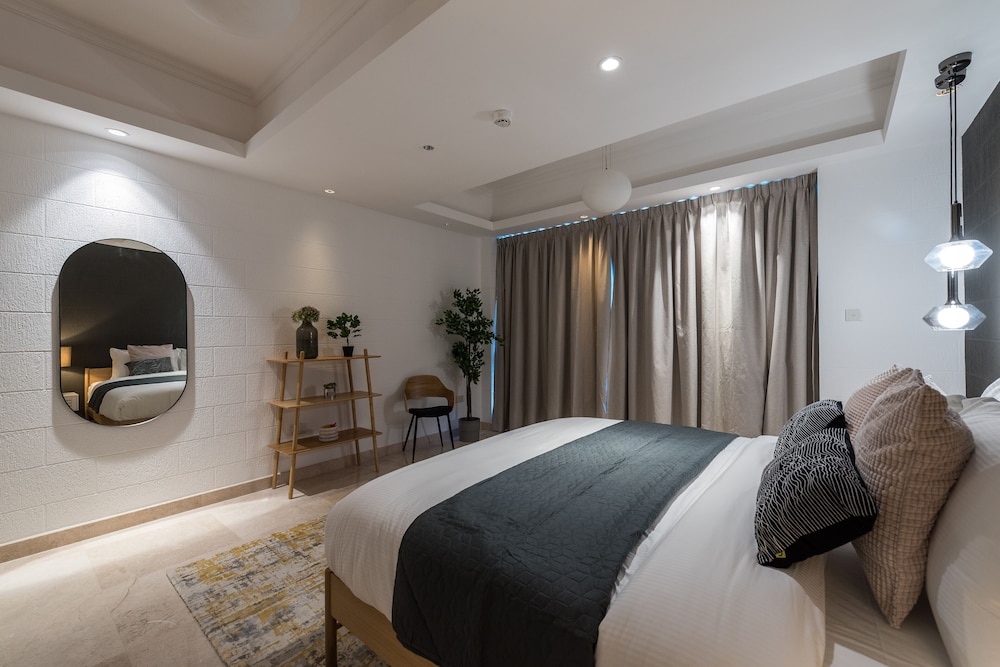 Luxury Apartment, 4 Bedrooms, Non Smoking, Marina View photo 1
