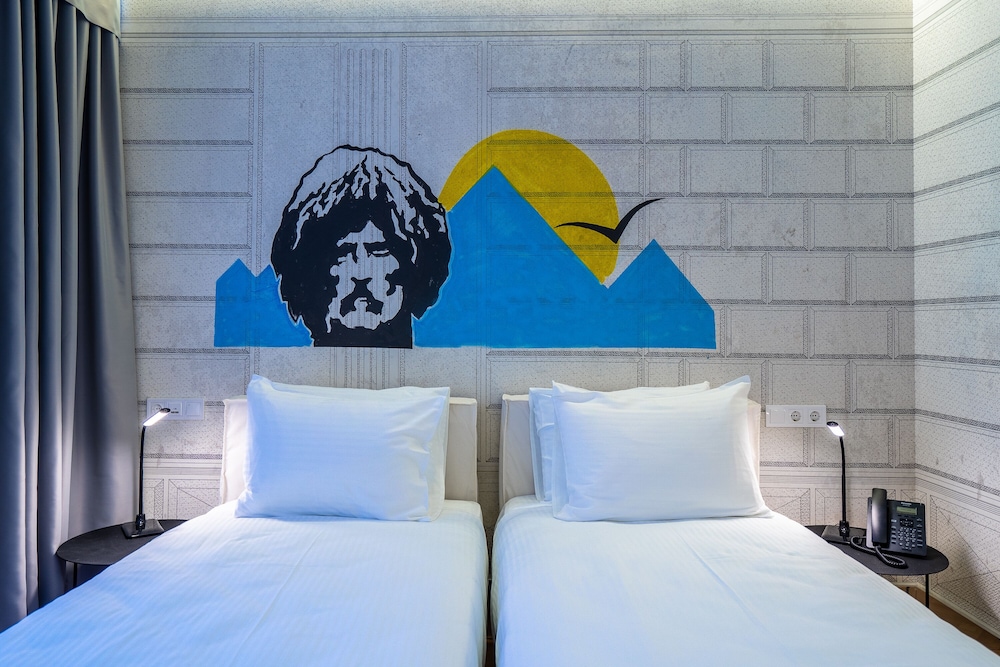Standard Twin Room - Photo 22