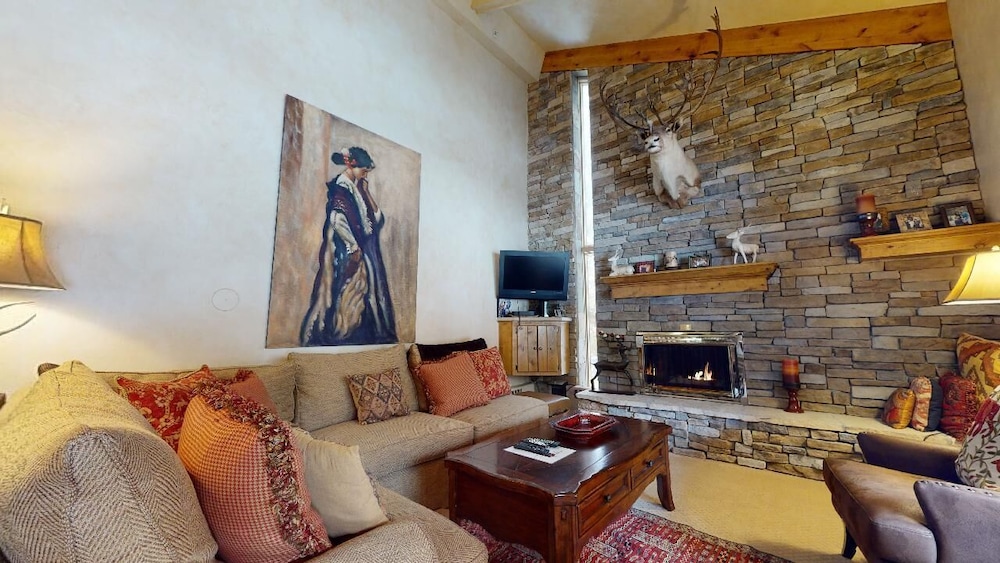 Villa Valhalla Two Bedroom Loft