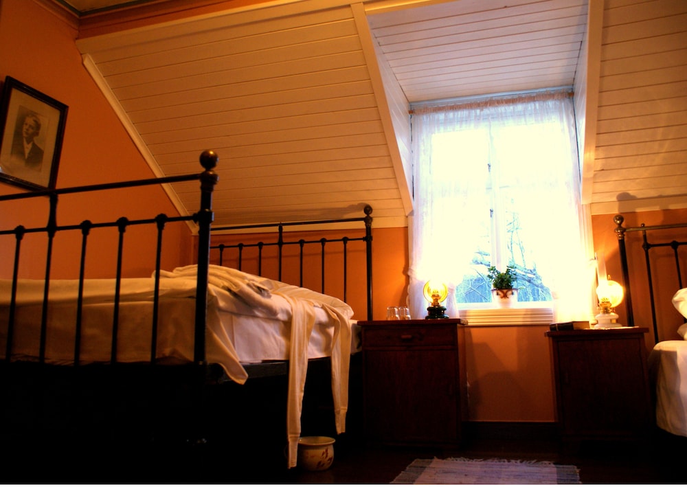 Double Room, Shared Bathroom photo 1