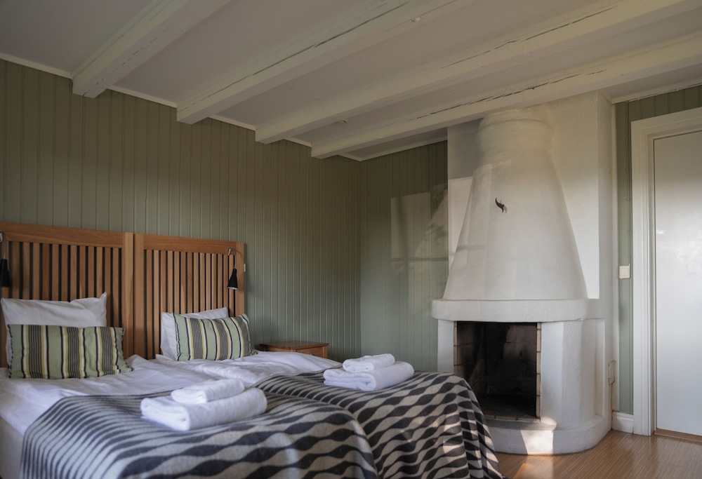 Traditional Cabin, Private Bathroom