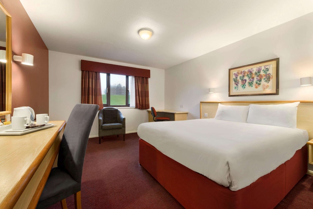 Family Room, Multiple Beds, Non Smoking - Photo 1
