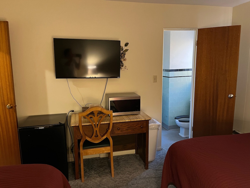 Standard Room, 2 Double Beds photo 3