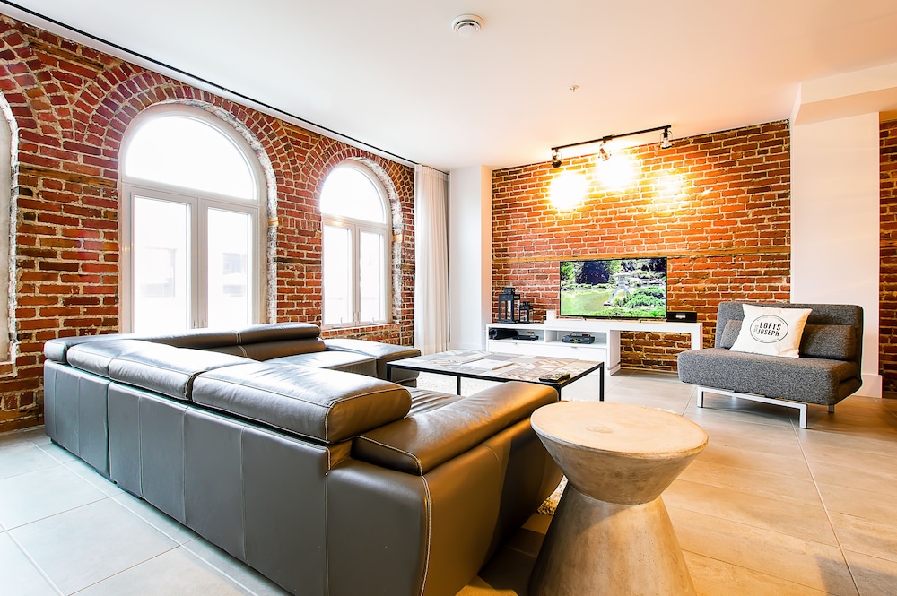 Apartment, 2 Bedrooms, City View (301)