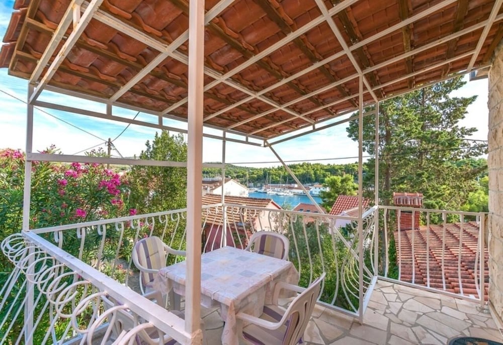 Apartment (Mari - great location 30m from the se) photo 3