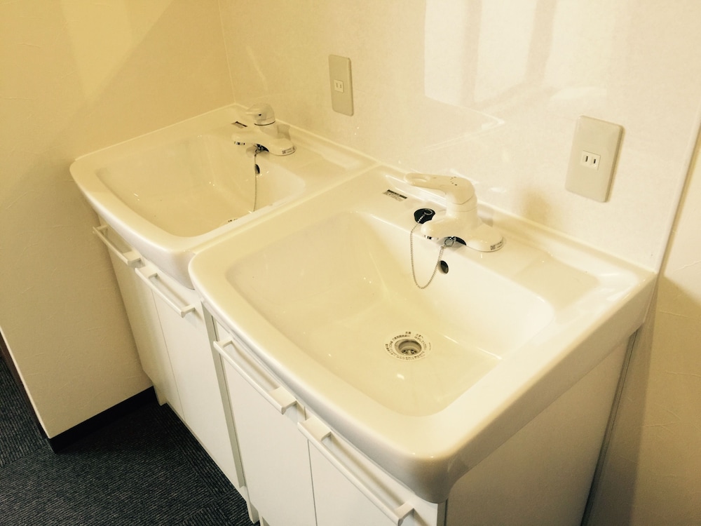 Basic Shared Dormitory, Women Only photo 3