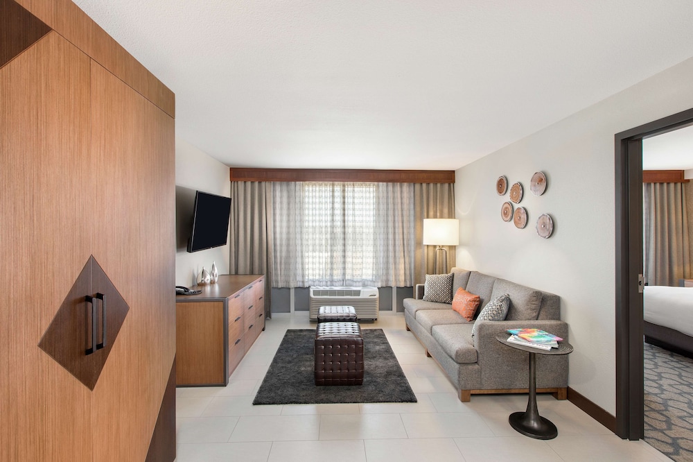 Room, 2 Queen Beds, Accessible (Roll-In Shower, Mobility & Hearing)