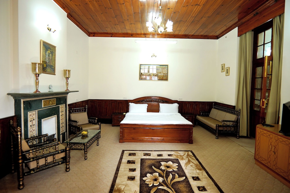Premium Single Room