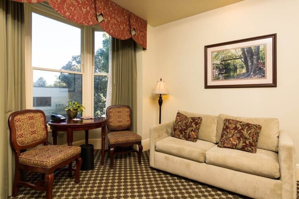 Junior Studio Suite photo 2
