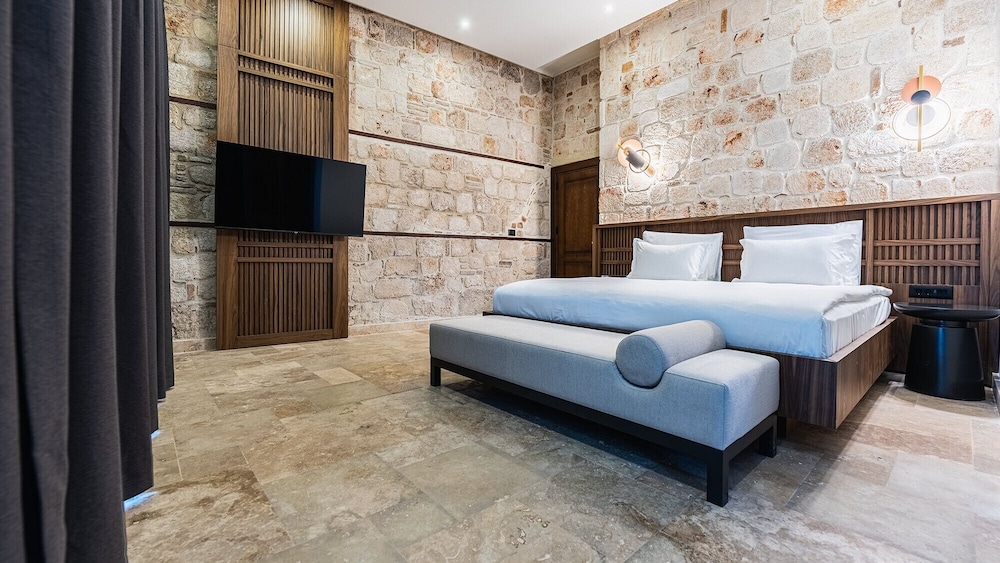Garden Executive Suite