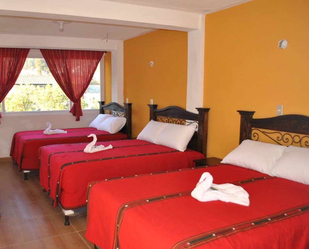 Classic Triple Room, Multiple Beds, Non Smoking photo 1
