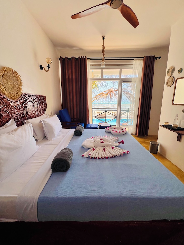 Deluxe Double Room, Sea View photo 3