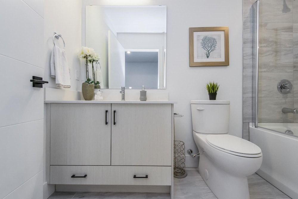 Luxurious 3 Bedroom Brand NEW Town House, 사진 43