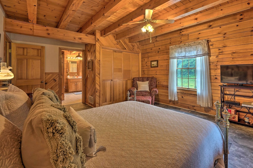 House (2 Bedrooms) photo 1