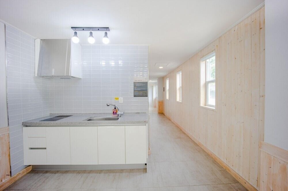 Room (B Type-302) photo 2