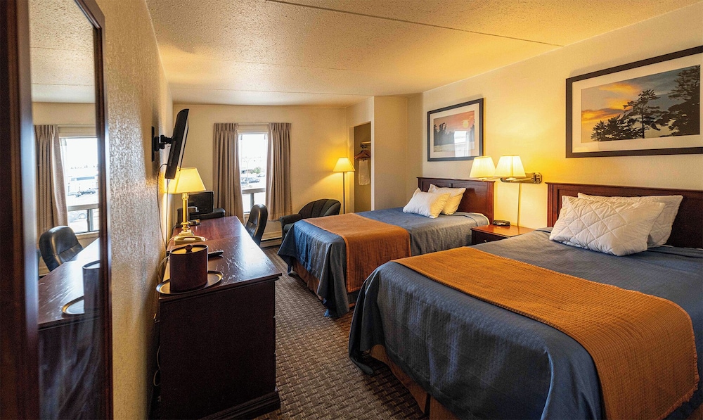 Standard Room, 2 Queen Beds, Non Smoking photo 1