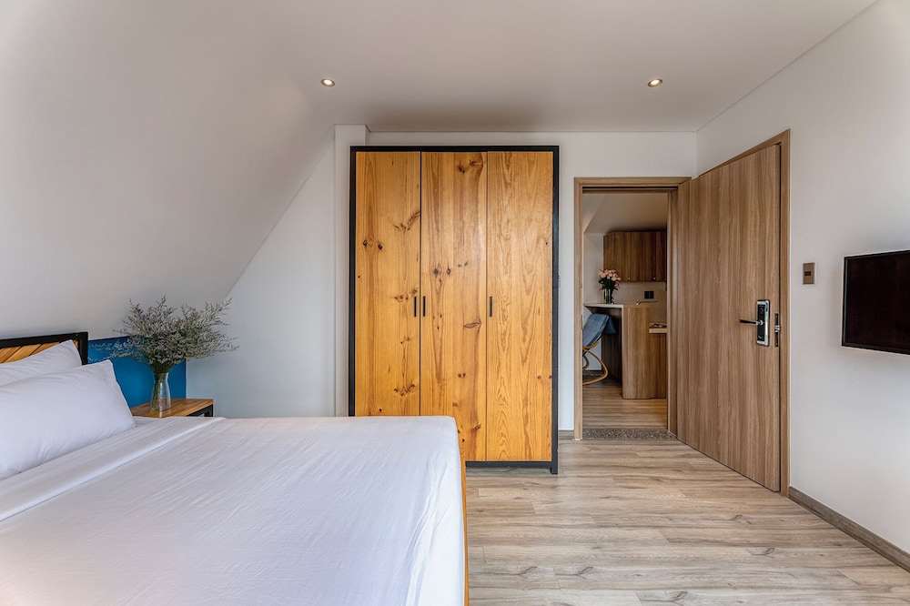 Family Apartment - Photo 13