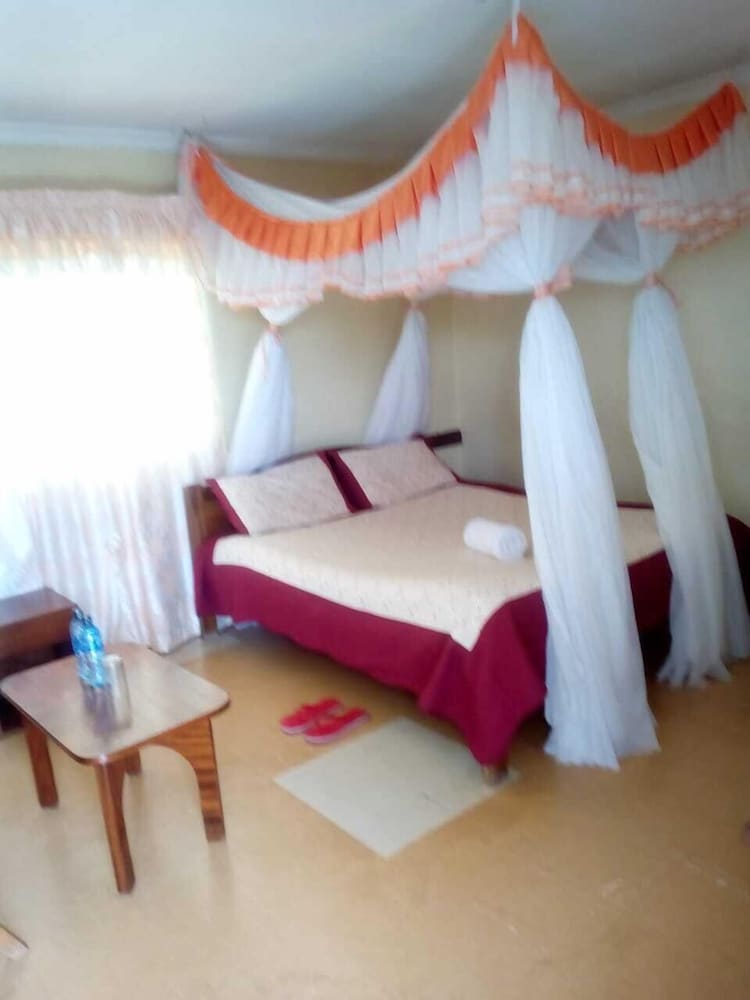 Standard Double Room photo 3