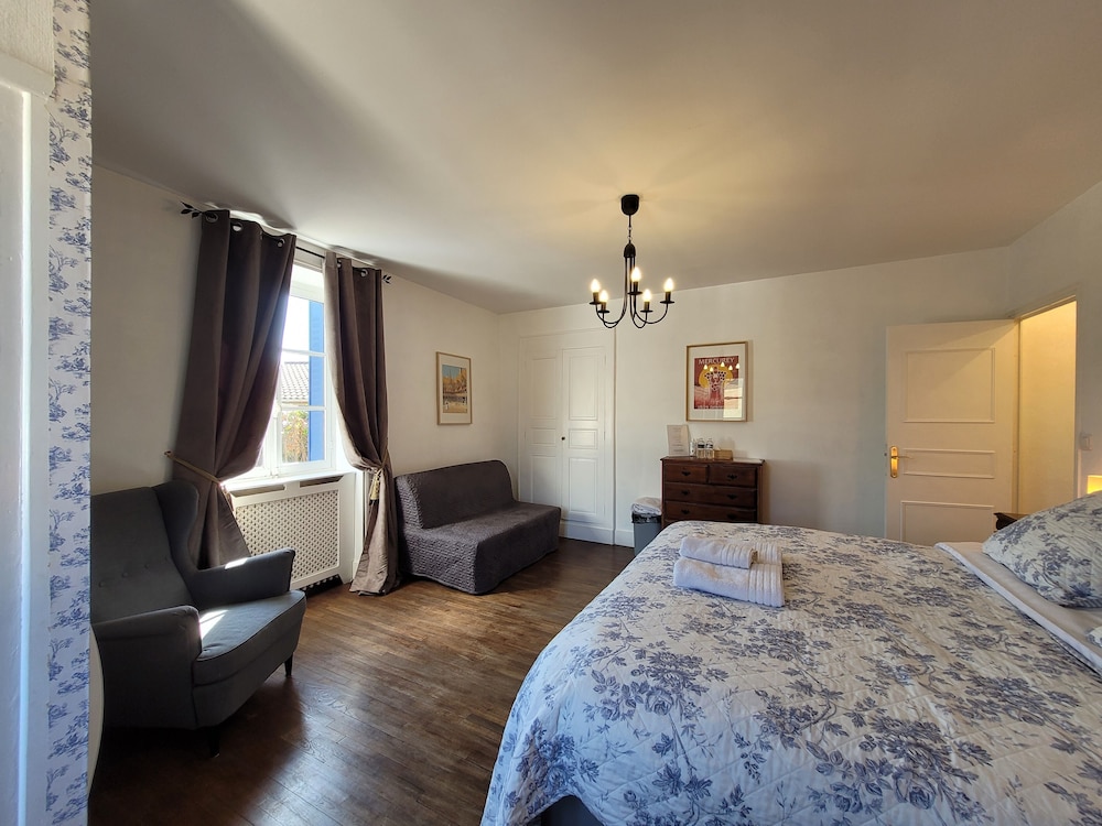 Superior Double Room, Private Bathroom (L'abbaye) photo 2