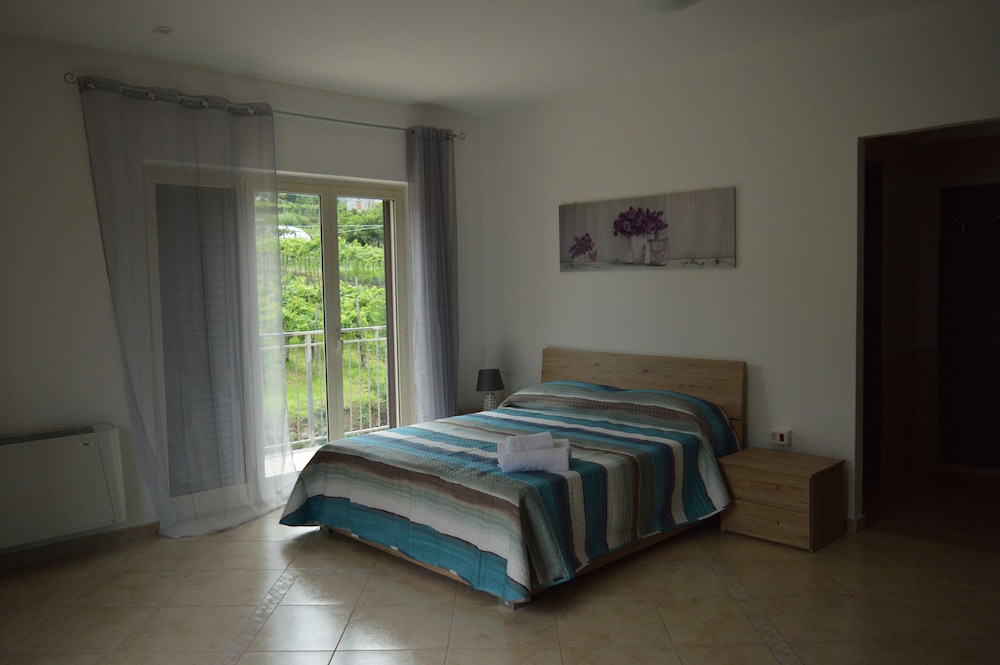 Quadruple Room, Non Smoking photo 2
