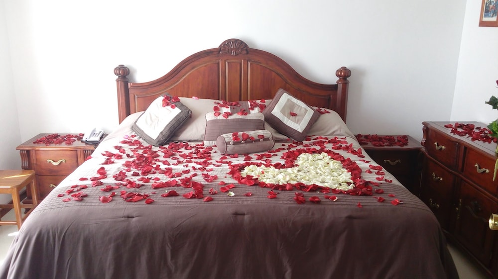 Romantic Studio Suite photo 3